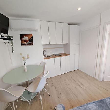 Apartment Luka Матульи Экстерьер фото