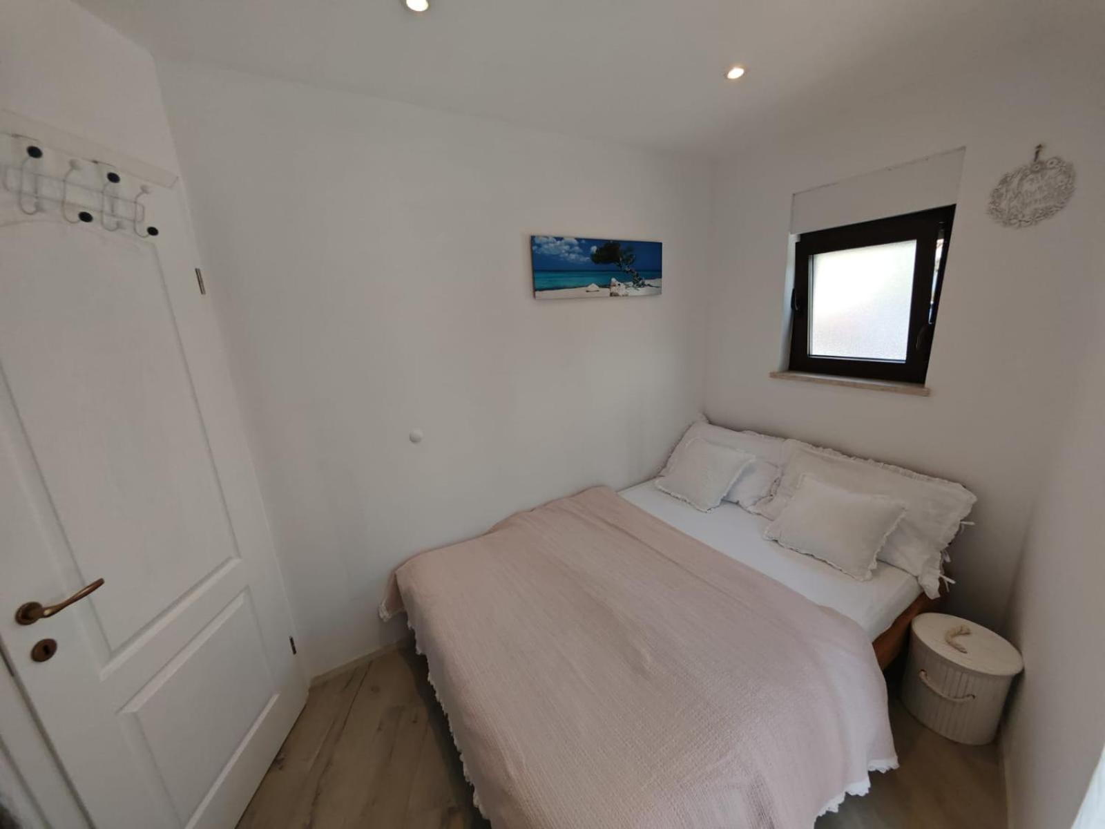 Apartment Luka Матульи Экстерьер фото