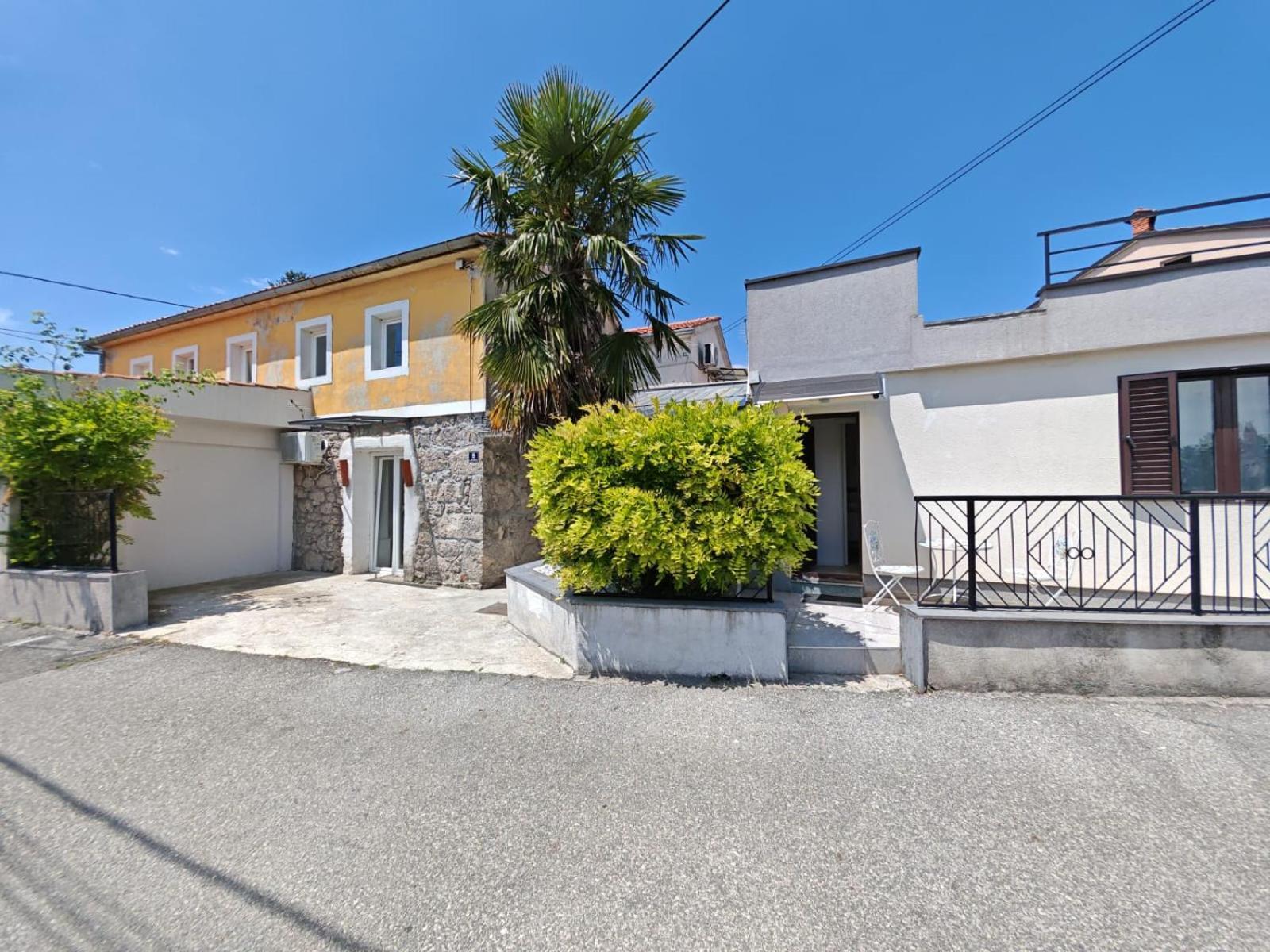 Apartment Luka Матульи Экстерьер фото